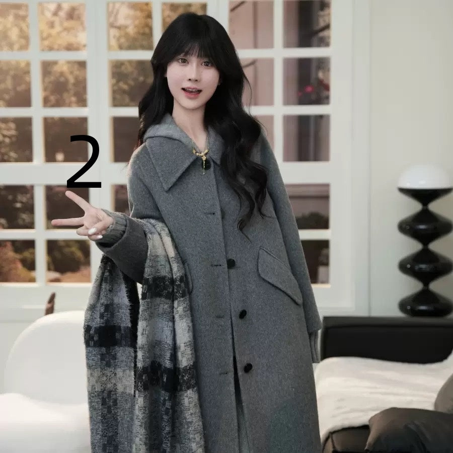 250 Lady Coat - High-Quality for Autumn and Winter