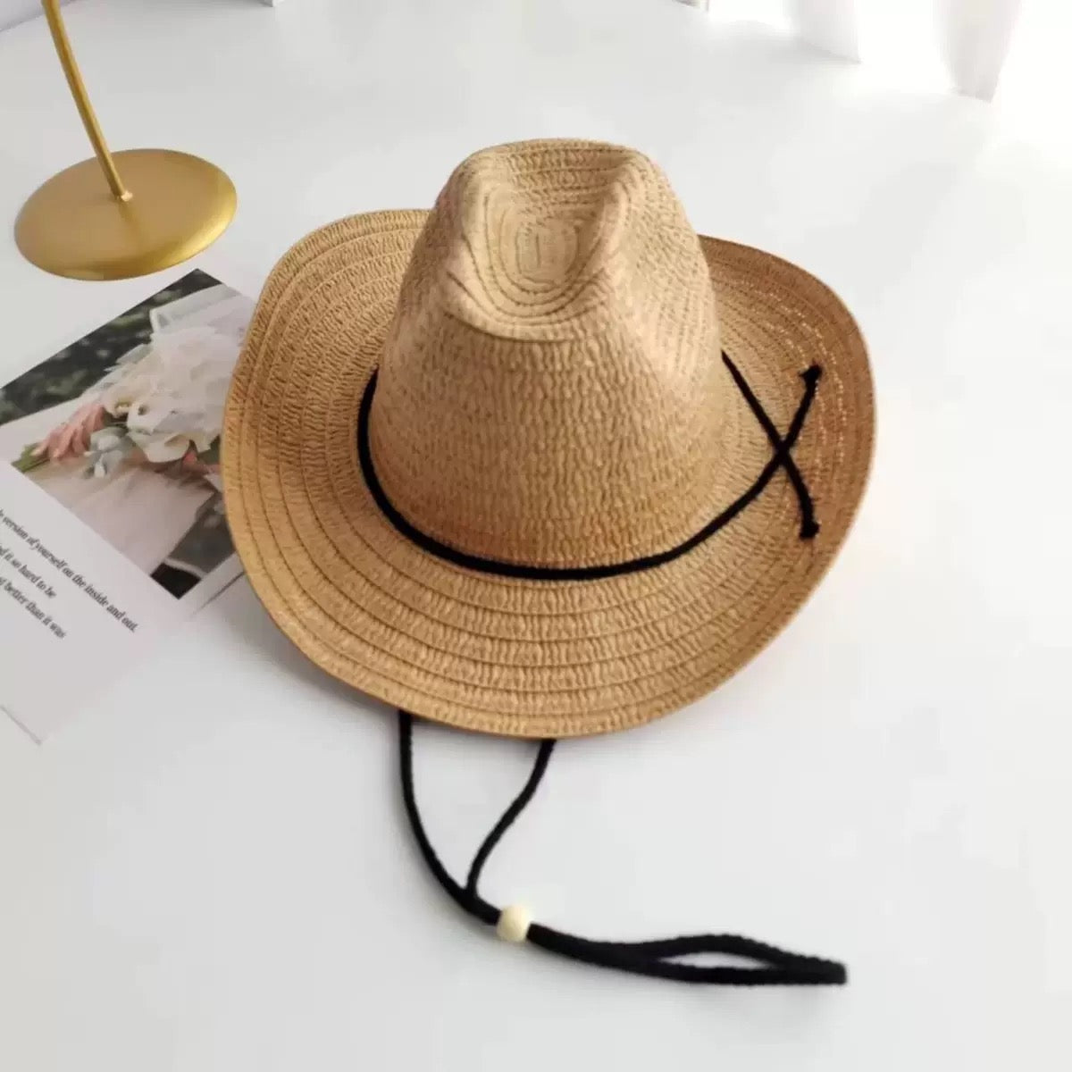Boat hat for beach and seaside outing, women's sun protection hat, with lace design for sun shading.