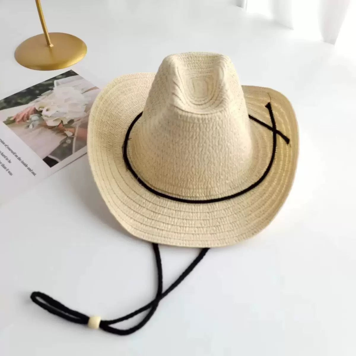 Boat hat for beach and seaside outing, women's sun protection hat, with lace design for sun shading.